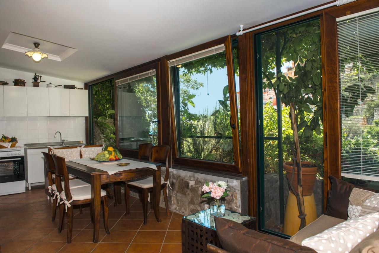 Yourhome - Villa Iolanda Charming House Positano Eksteriør billede